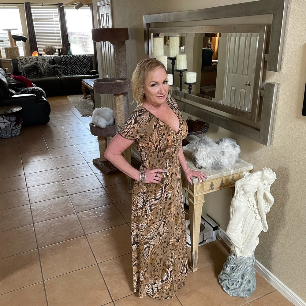 Meet your Posher, Christine